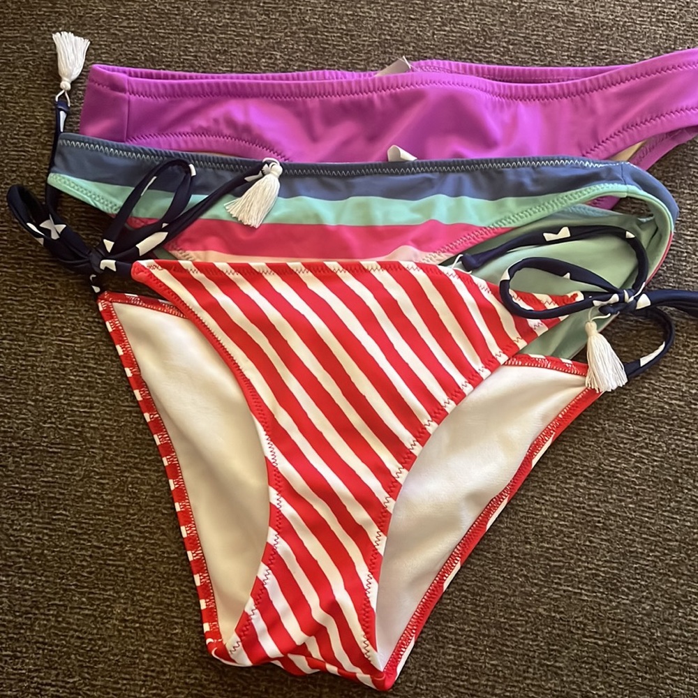 Bikini Lot of (3) J.Crew, Vineyards Vines,‎ Adore Me. size XS